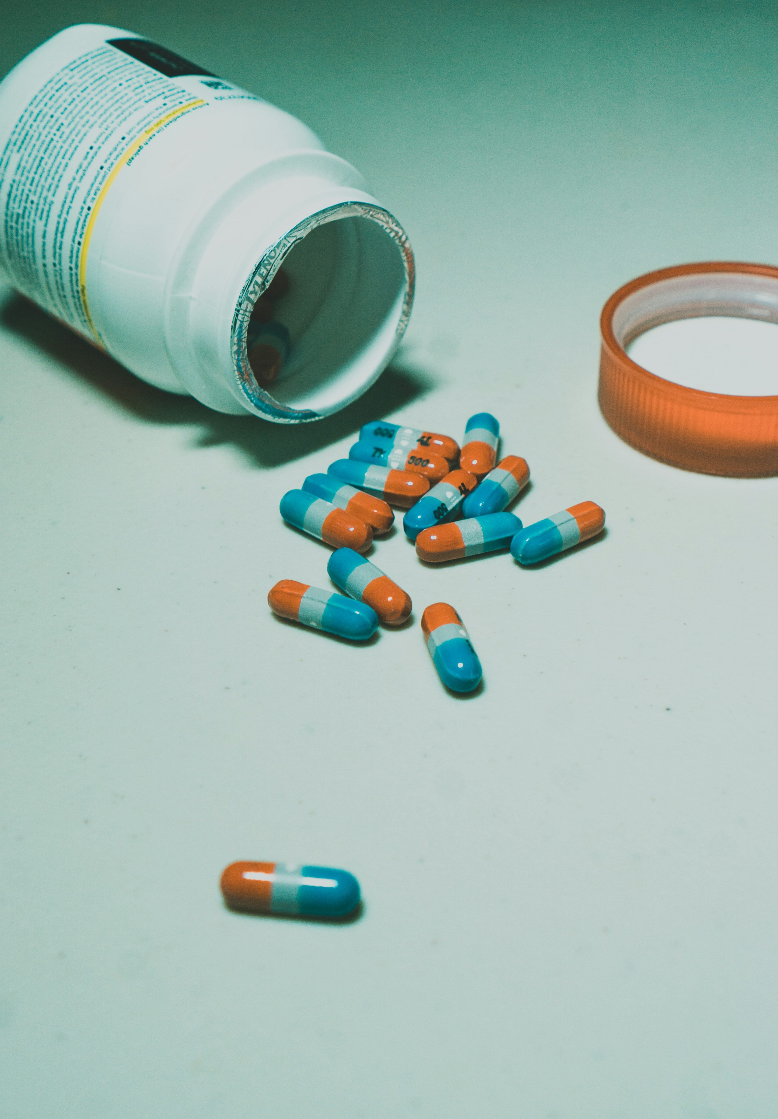 2025 günstiger an Medikamente kommen: 5 Apotheken-Apps, die Preise vergleichen, Coupons finden & Deals in deiner Nähe zeigen