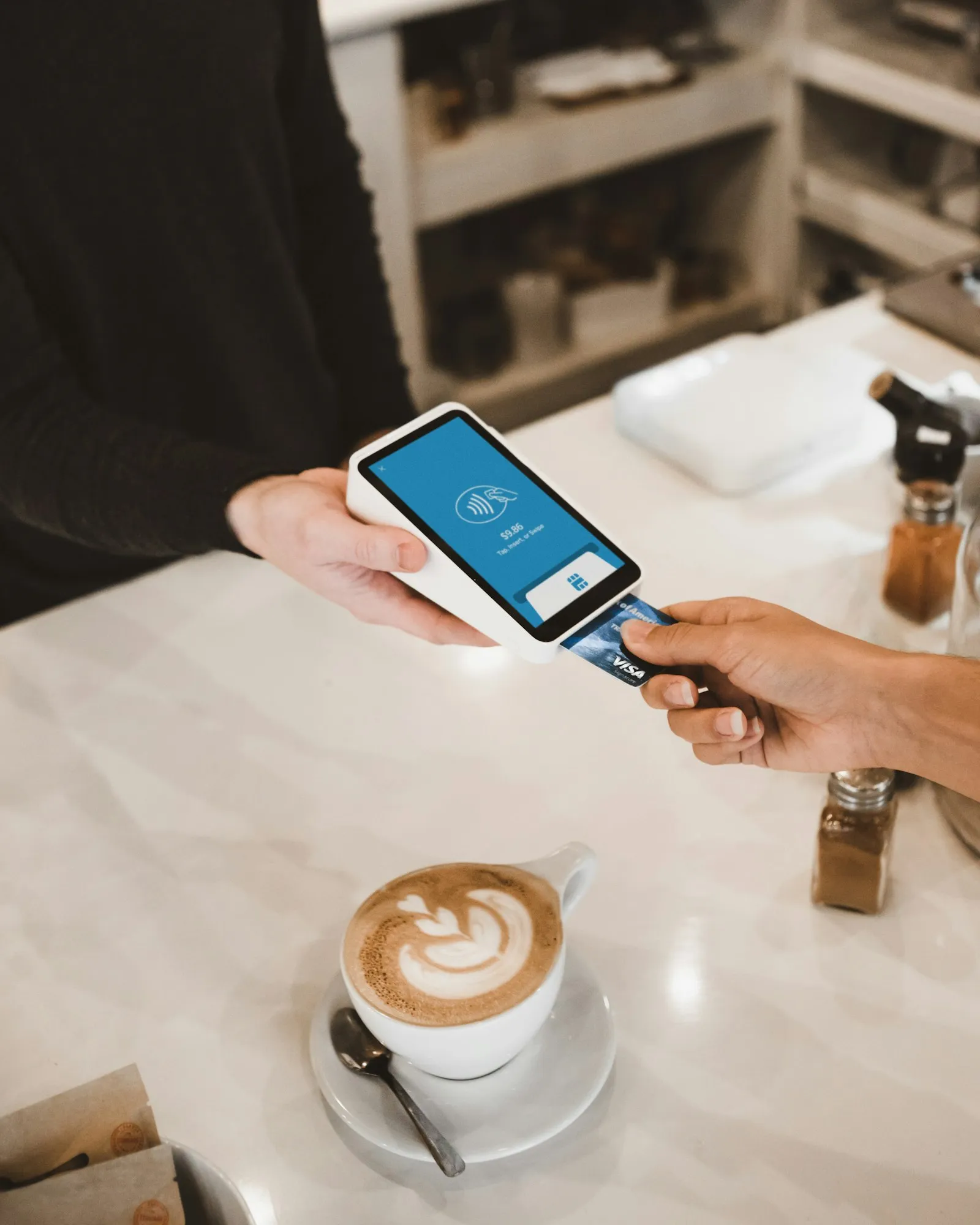 Liefergebühren vermeiden: Gesamtbetrag im Checkout vergleichen (mit 5 Apps, die wirklich helfen)