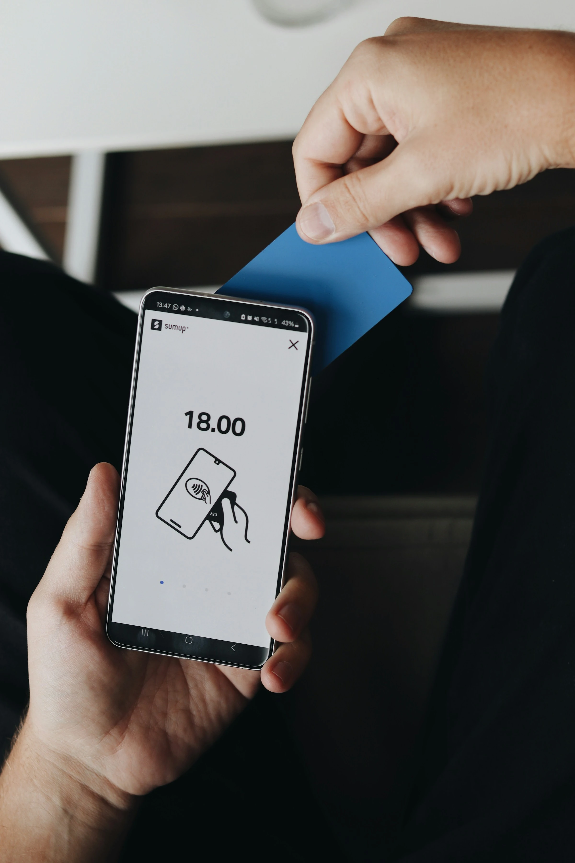 Kontaktloses Bezahlen per App tracken