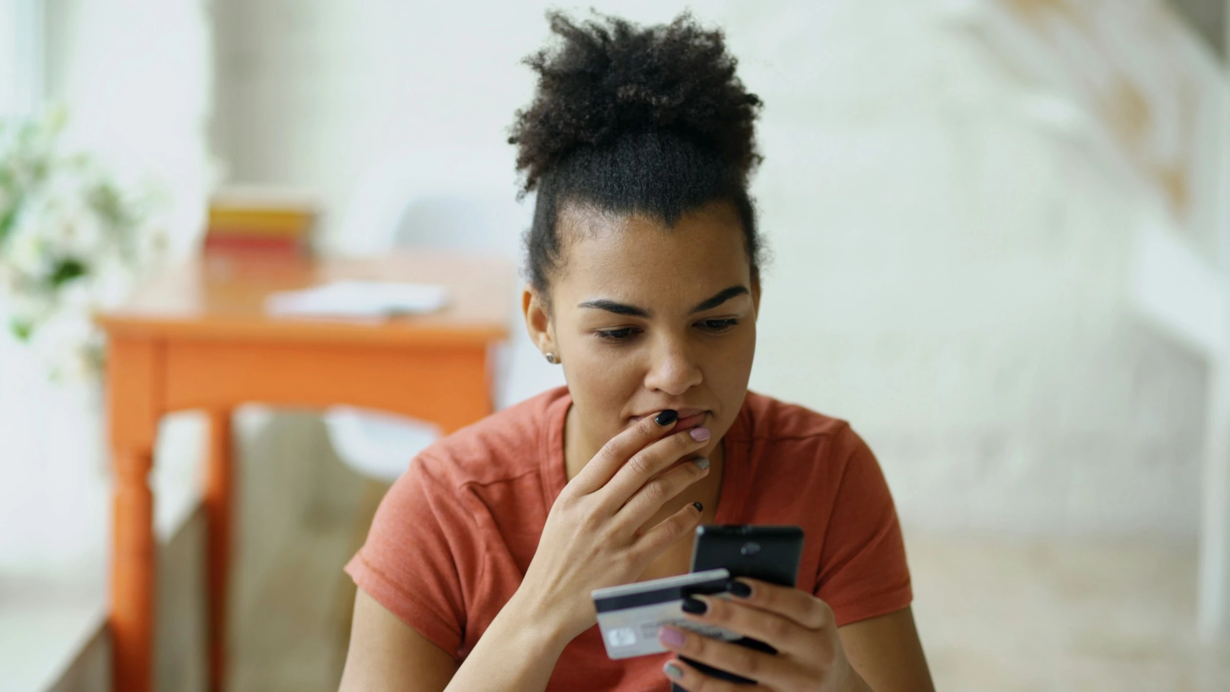 Können Bildschirmzeit-Apps Online-Ausgaben senken?